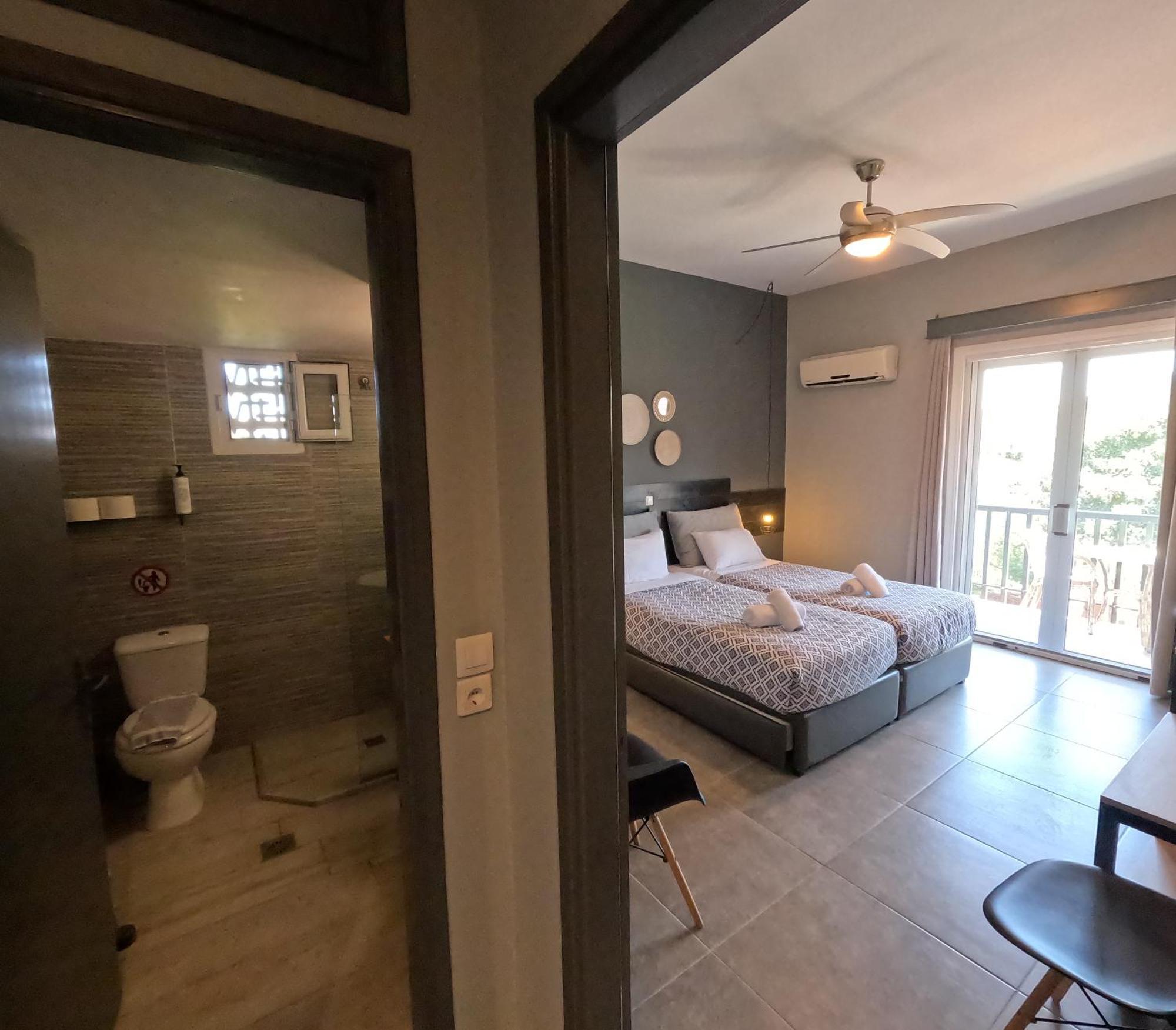 Filoxenia Luxury Studios & Apartments Zakynthos Town Ngoại thất bức ảnh